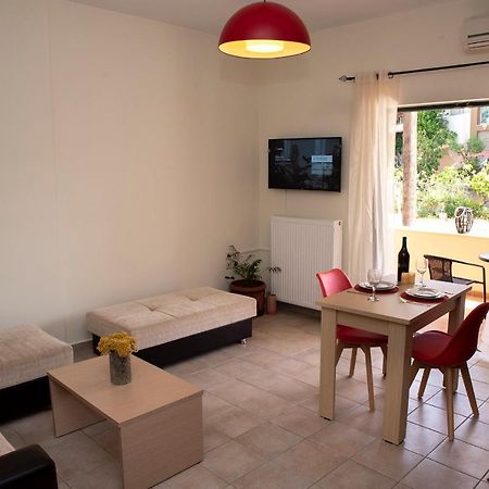Plumi City Apartments Chania  Exteriör bild