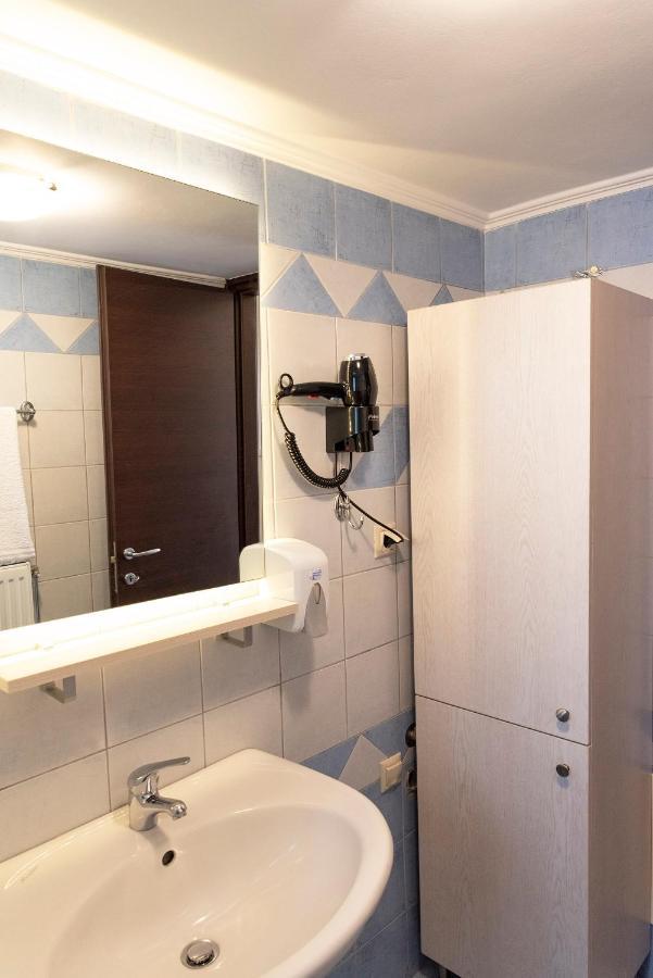 Plumi City Apartments Chania  Exteriör bild