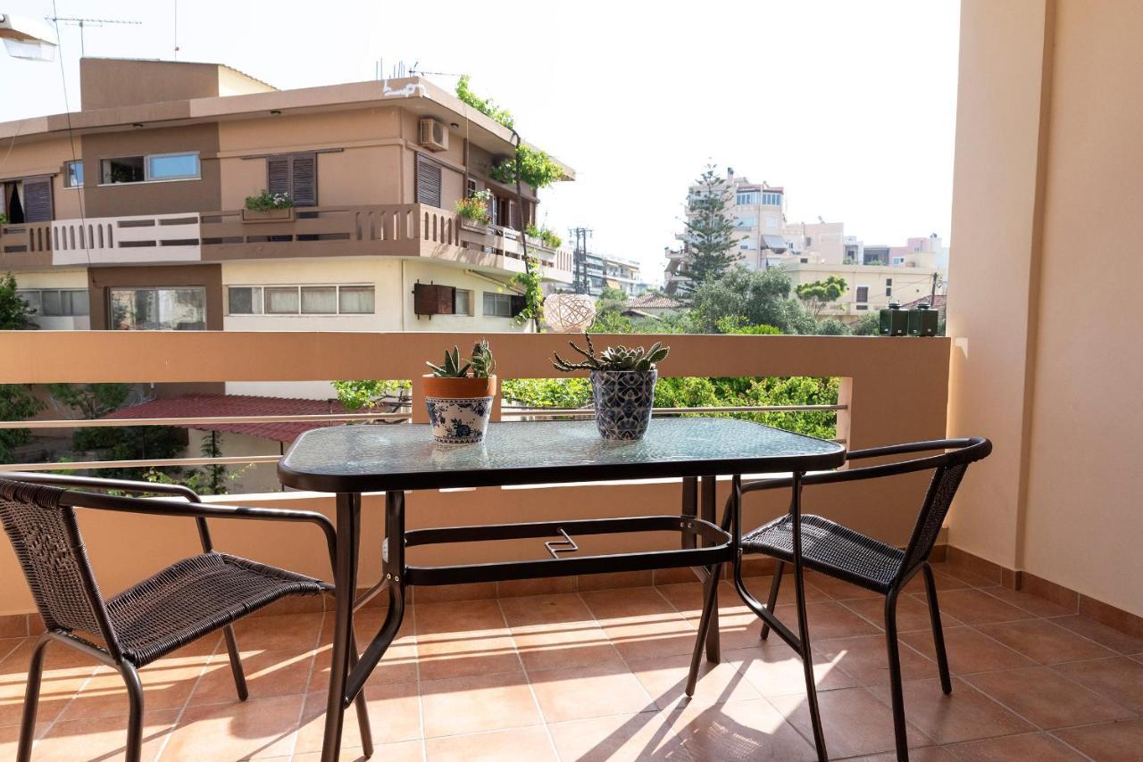 Plumi City Apartments Chania  Exteriör bild