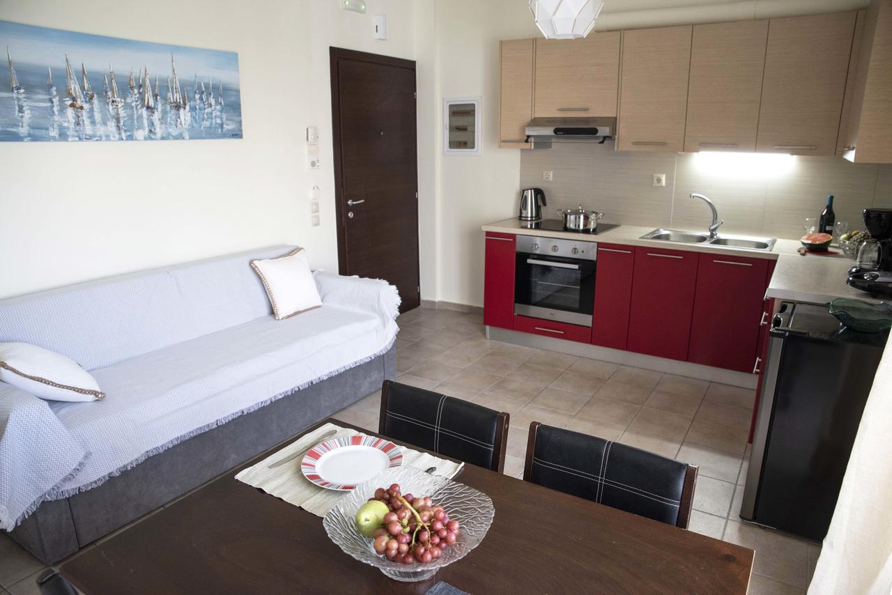 Plumi City Apartments Chania  Exteriör bild