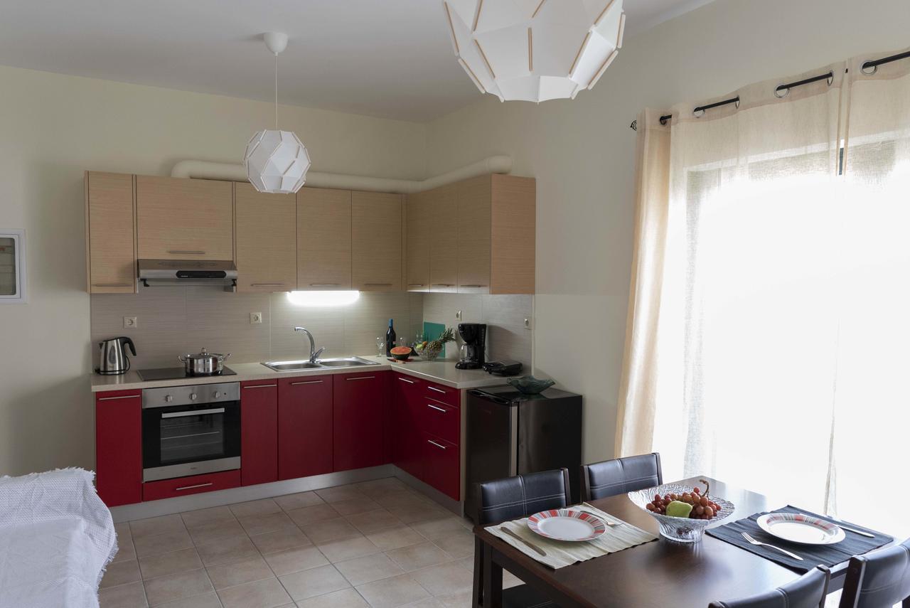 Plumi City Apartments Chania  Exteriör bild