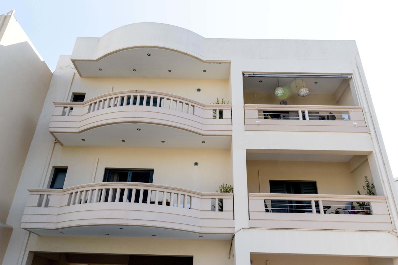 Plumi City Apartments Chania  Exteriör bild