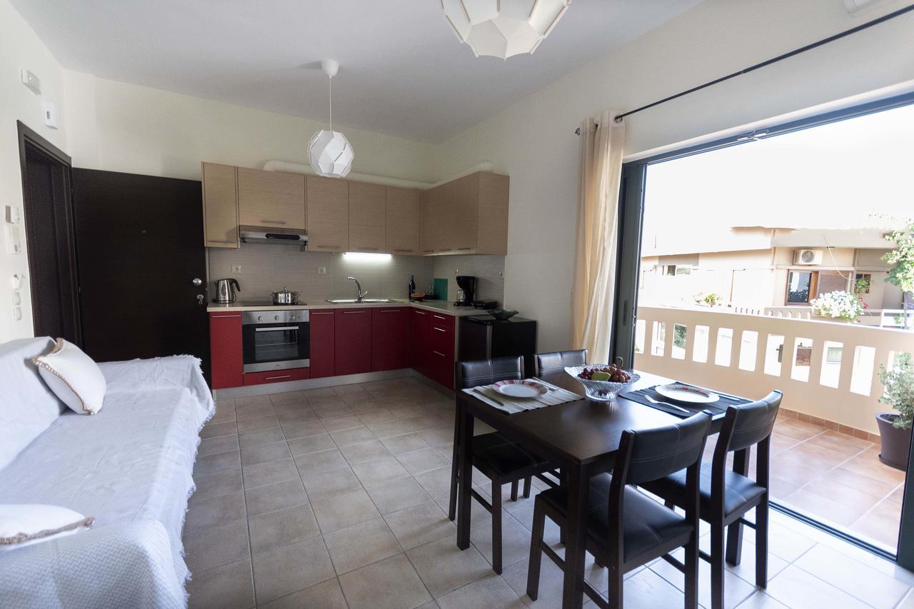 Plumi City Apartments Chania  Exteriör bild