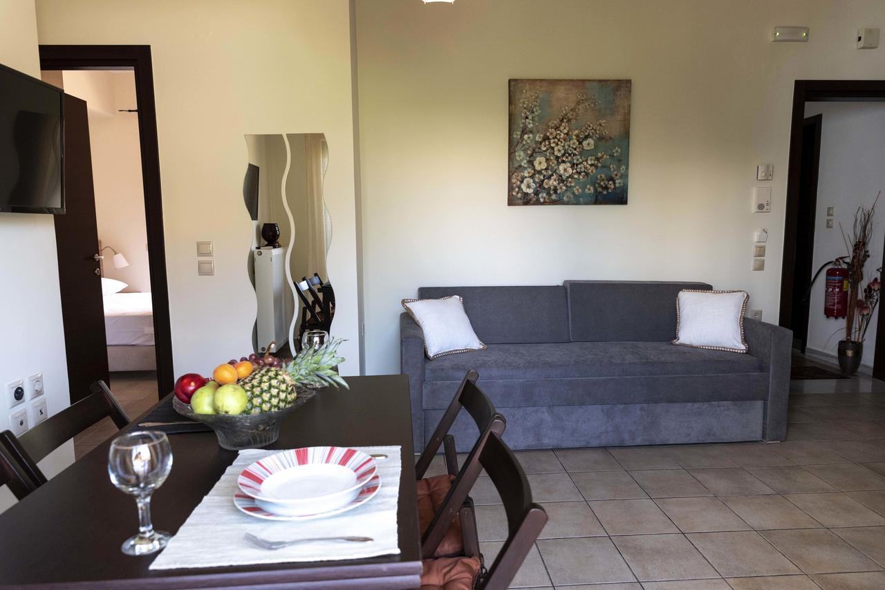 Plumi City Apartments Chania  Exteriör bild